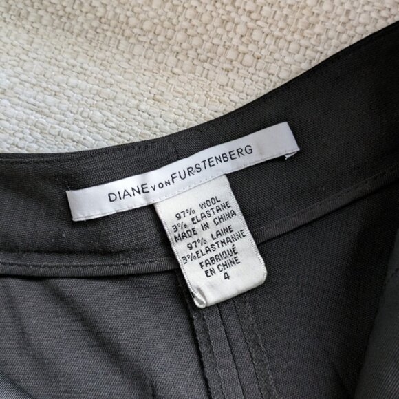 Diane Von Furstenberg Snap Button Shorts - Picture 8 of 10